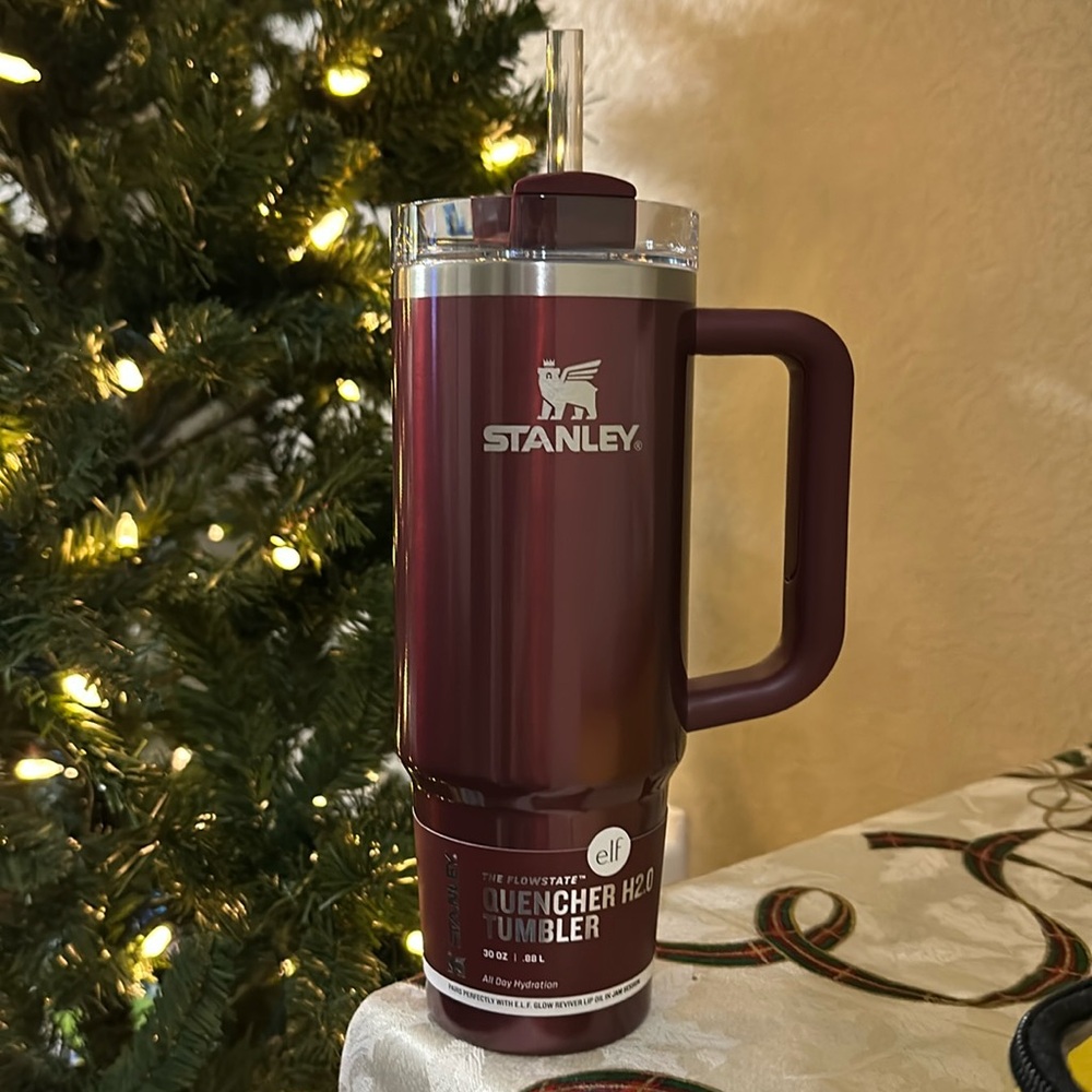 Stanley x E.L.F. 30oz Quencher tumbler